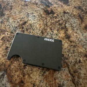 Ridge Wallet Matte Olive NEW in BOX